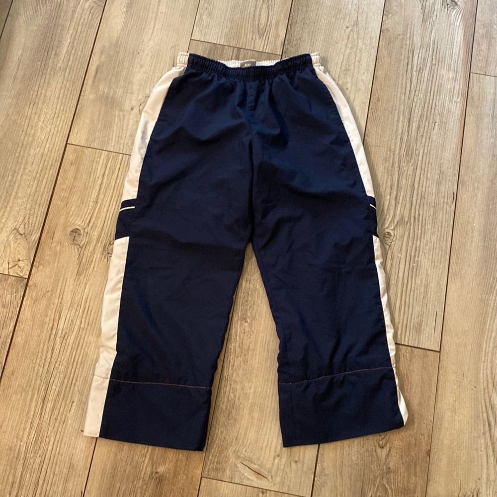 Nike Sportswear Capri Windbreakers size XL 18-20